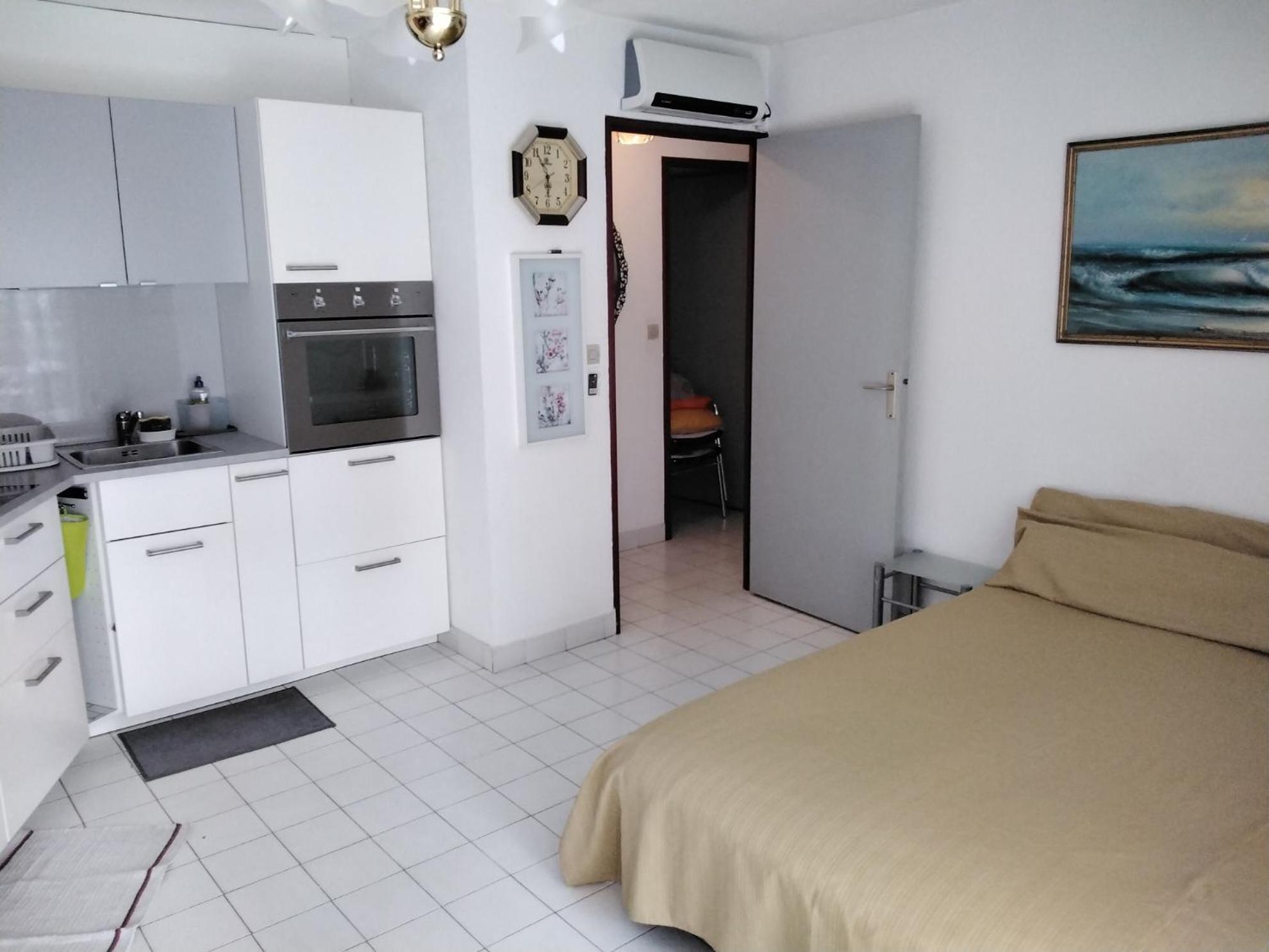 Vittoria Immobilier 2 -reglement Sur Place - Cheques Acceptes